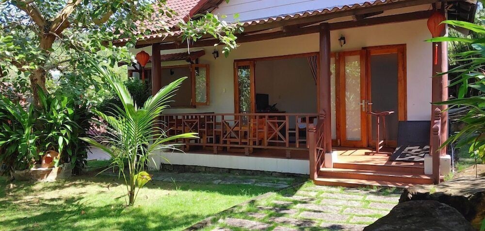 Hong Bin Bungalow Resort