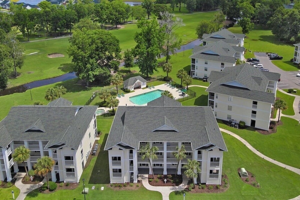 River Oaks 30h 2 Bedroom Condo