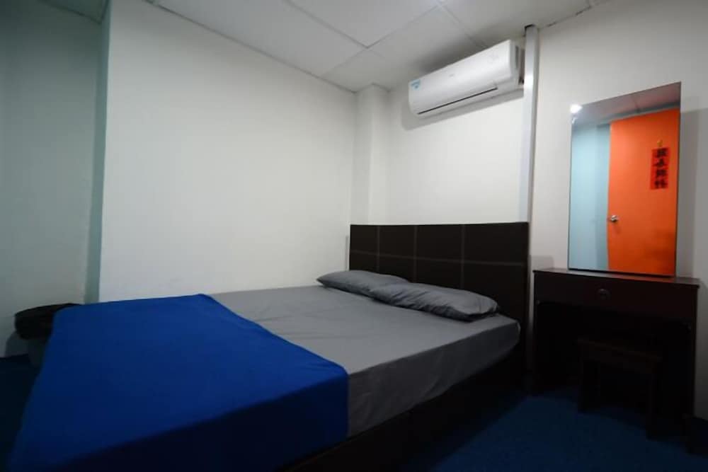 Submarine Guest House Central Market - Hostel