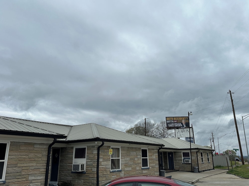 Colony Inn By OYO Columbus US-280