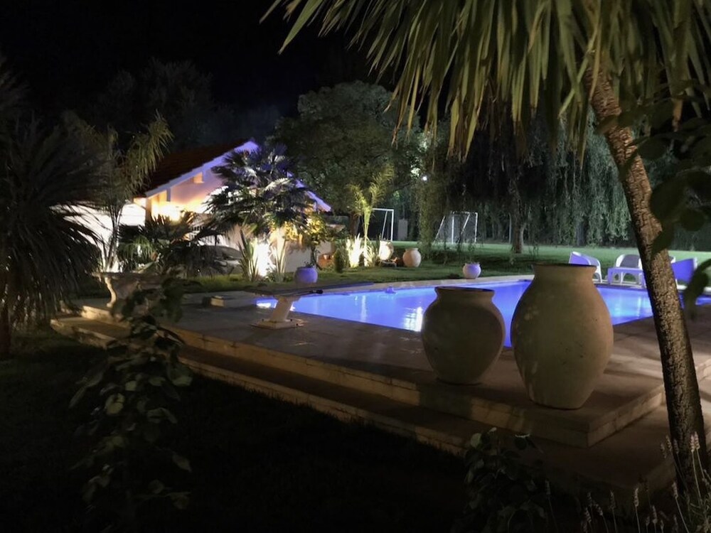 Hermosa Casa de Adobe