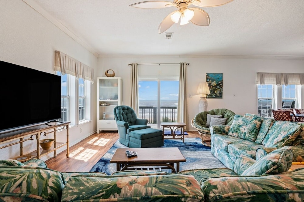Camelot 2 Bedroom Home