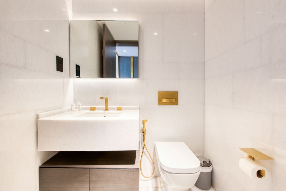Five Palm Jumeirah Residences -Mint Stay