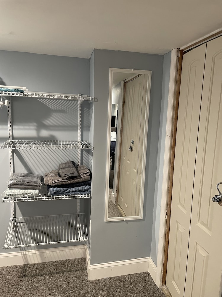 Downtown Suite - Close to Topgolf, Horseshoe Casino, UM Baltimore - Property Image 21