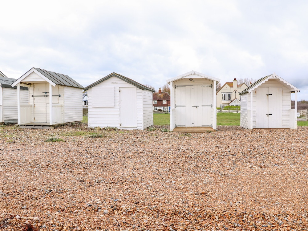 3 Seaview Cottages view 3