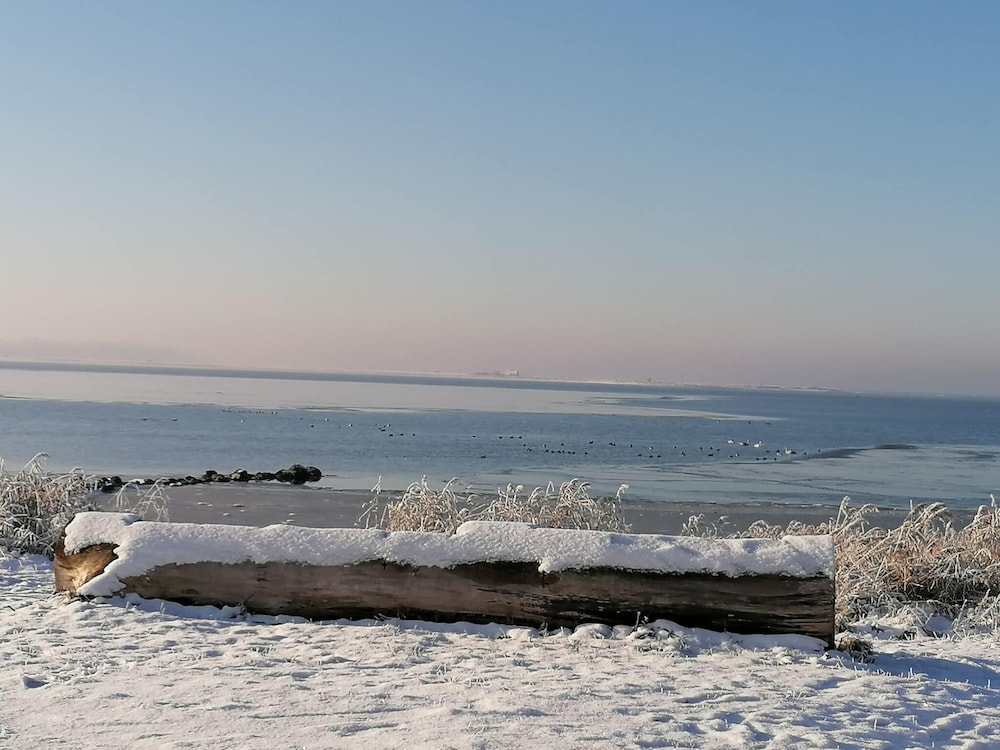 Alluring Holiday Home in Pepelow near Sea Beach & Water Sports view 2
