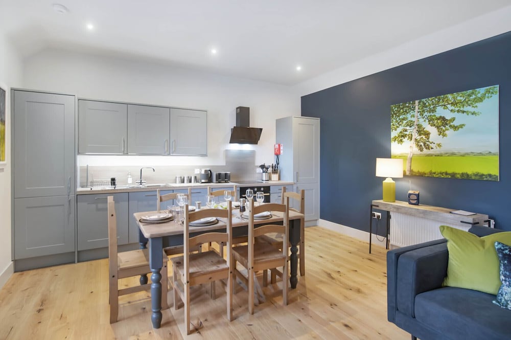 The Woodside Apartments