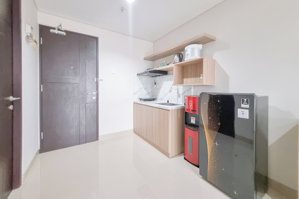 Simply Look 1Br Apartment Patraland Amarta