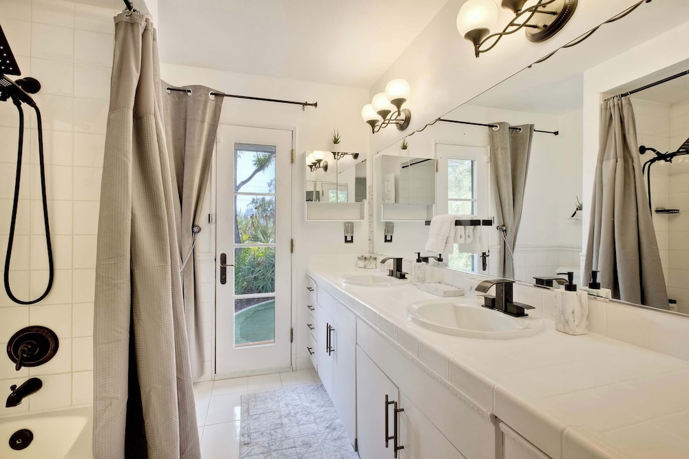 O-side Oasis - Luxury Stay for 7