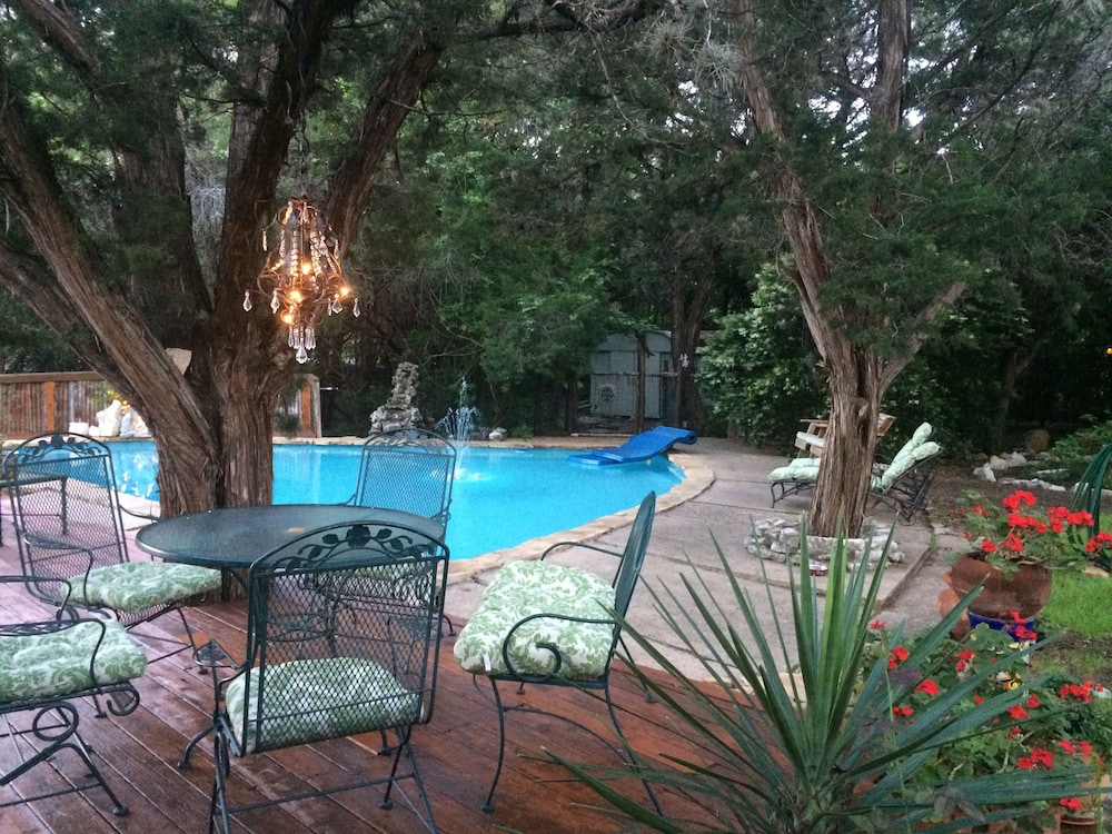 Casa del Sol Bed and Breakfast - Property Image 1