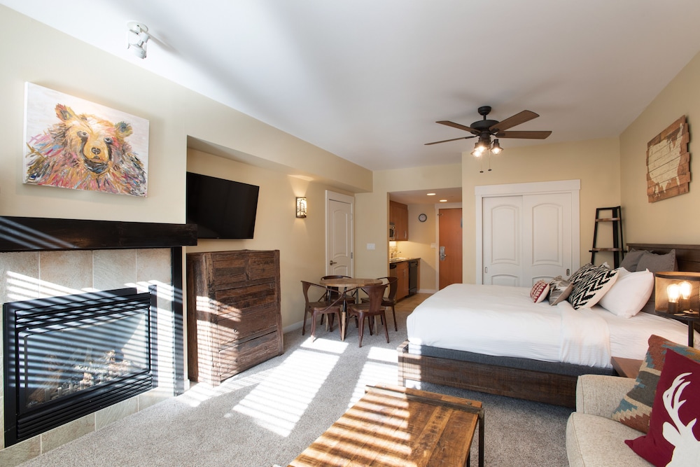 Fraser Crossing/Founders Pointe, Condo Top Floor Ski-In/Ski-Out (Premium-Rated Condo 3622) - Property Image 45