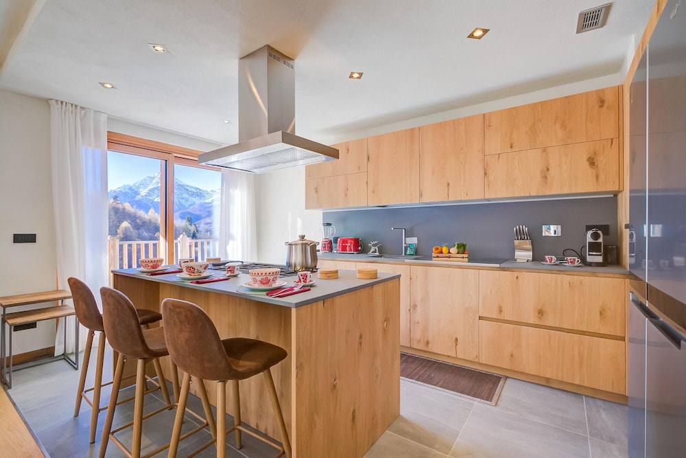 Chalet Merveille Ski In - Ski Out photo 2