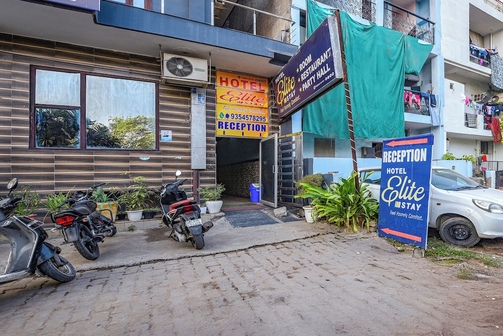 Fabhotel Elite Stay