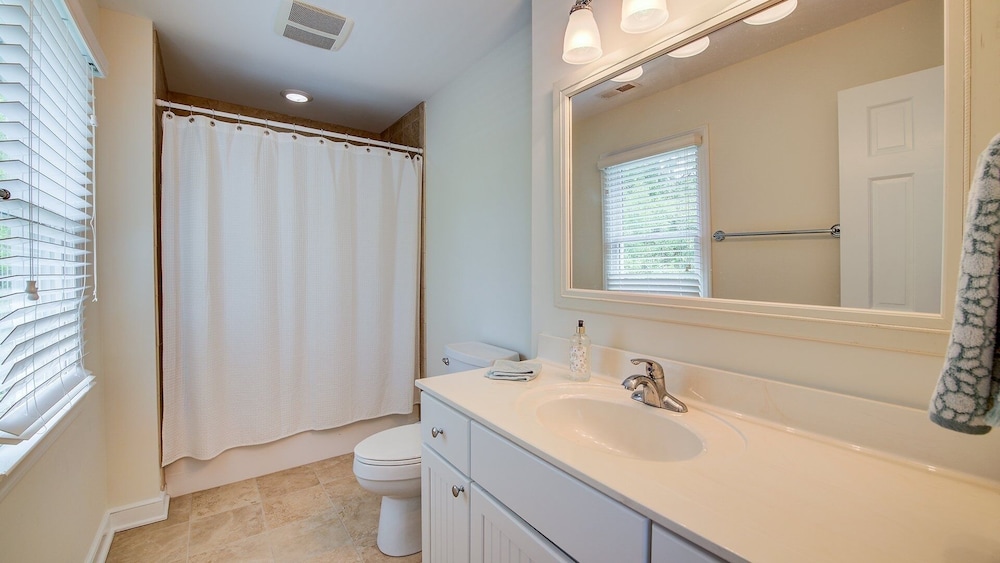 Come Seek Serenity In Debordieu! 4 Bedroom Home by RedAwning view 4