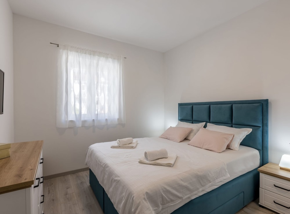 Adriatic Island Sea View Apartments