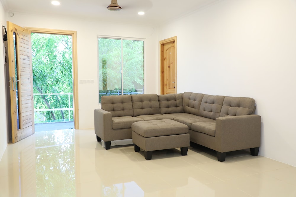 Moodhu Surf House