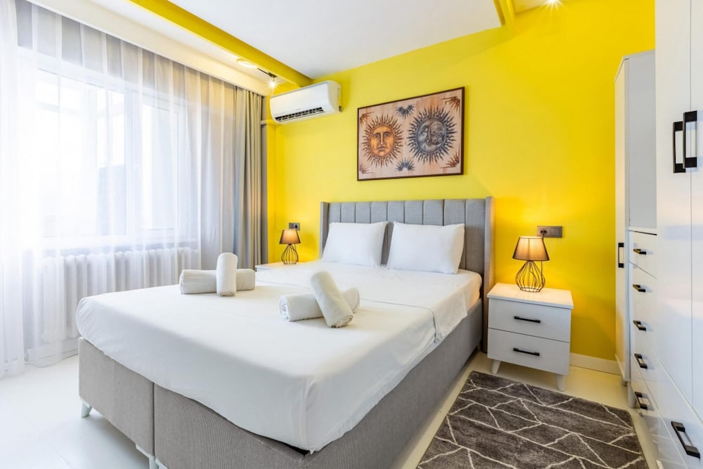Central and Chic Flat on Rumeli Street Nisantasi