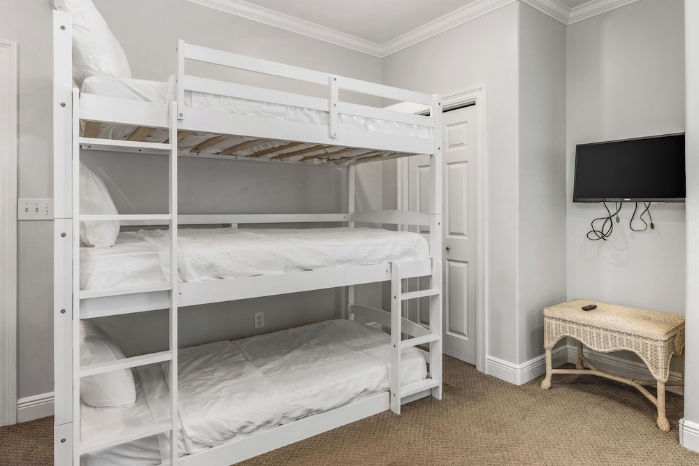 Shiloh - A by Southern Vacation Rentals