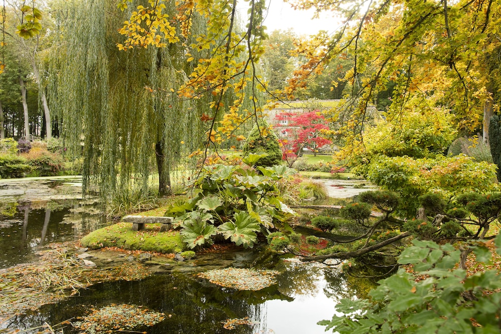 Le Hameau de Courances view 5