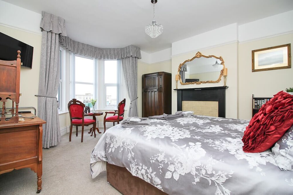 The Beach House Luxury Rooms view 4