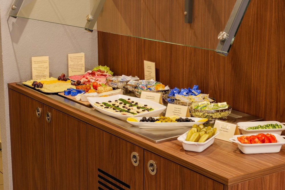 Neuss Vacations - Best Western Comfort Business Hotel - Property Image 5