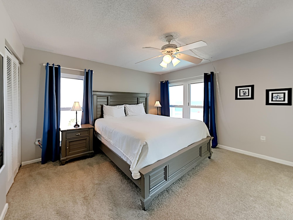 Emerald Isle Fort Walton Beach by Southern Vacation Rentals