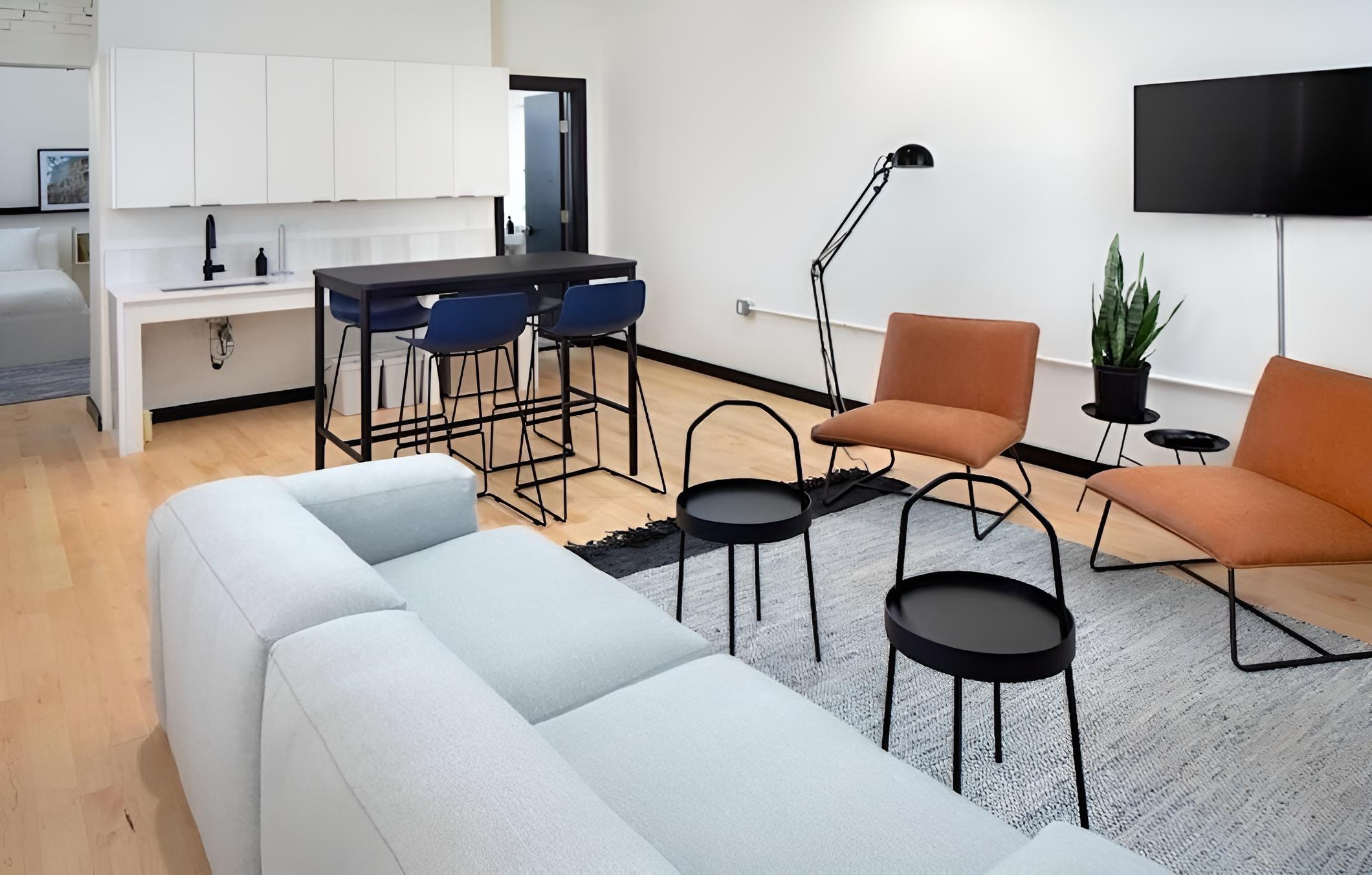 4003 Chestnut 1B in Philadelphia view 3