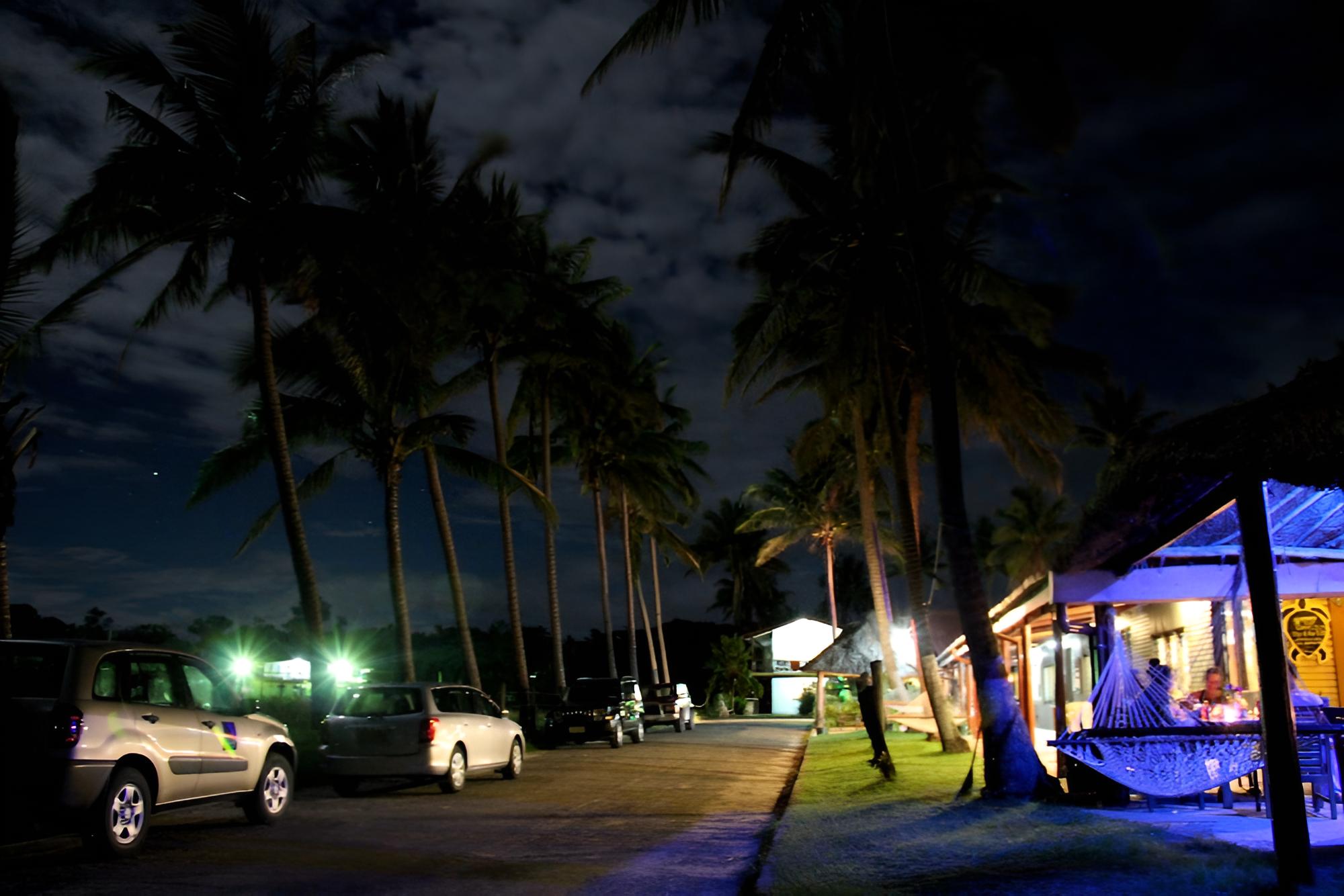 Travellers Beach Resort - Hostel