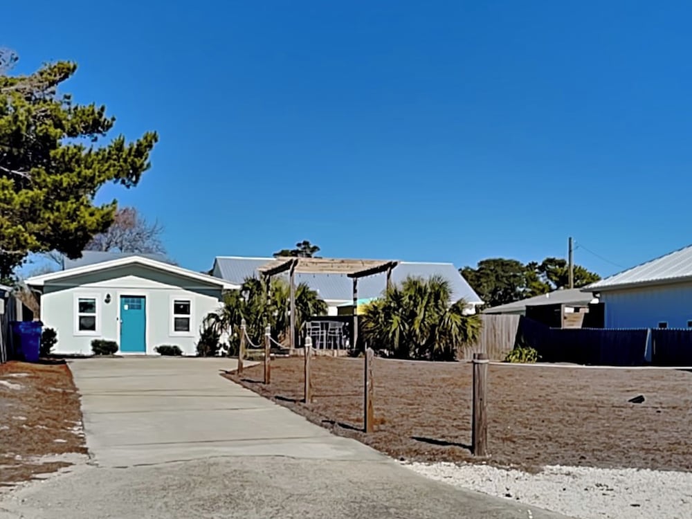 A Stone's Throw by Southern Vacation Rentals