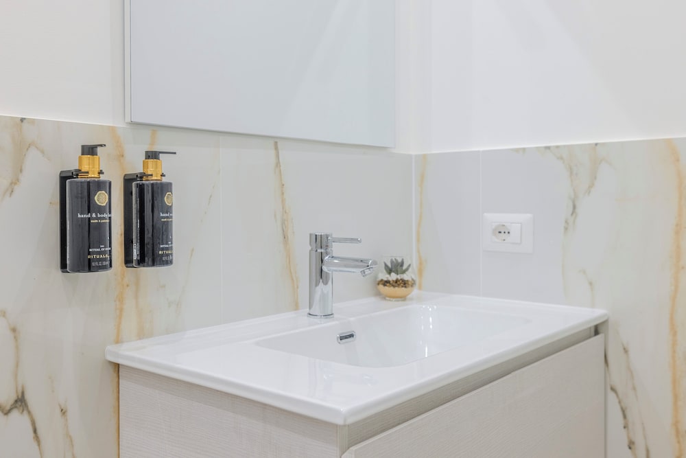 Vatican Pertusa Luxury Suites