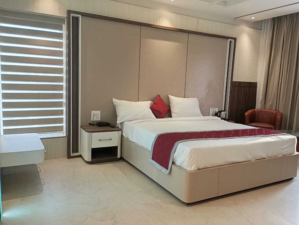 HOTEL RAMKRISHNA PALACE view 4