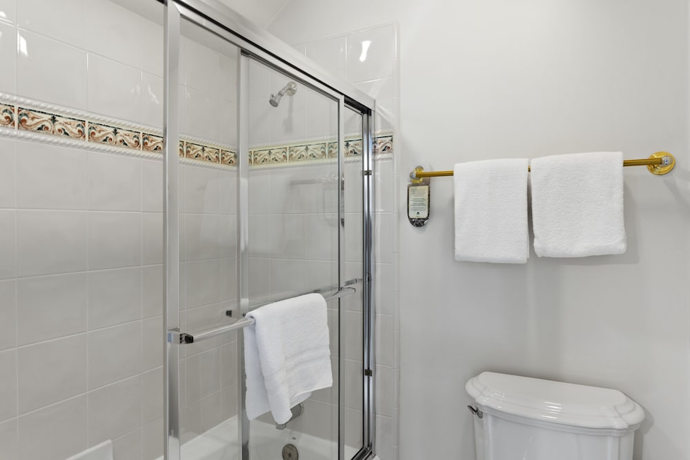 Deer Lake Village at Deer Valley Resort - Four Bedroom Condo with Hot Tub #2478 4 Condo