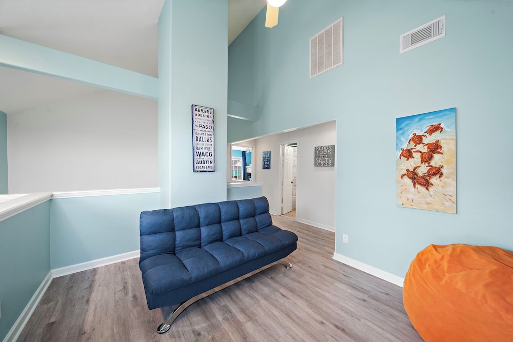 The Krusty Krab by Ryson Vacation Rentals