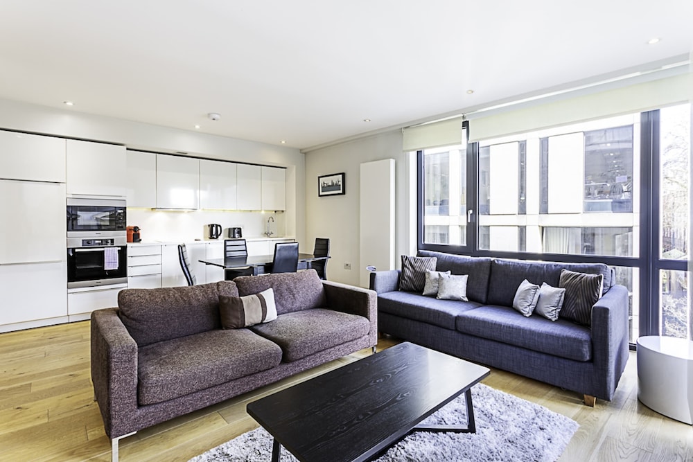 Wonderful Holborn Apartment
