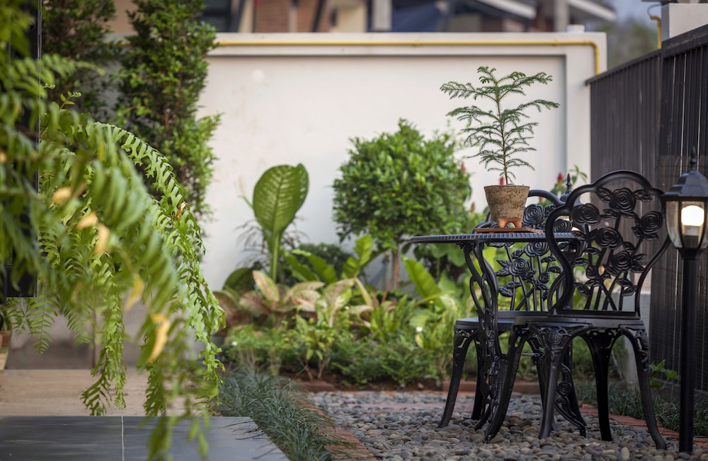 Nan Garden House