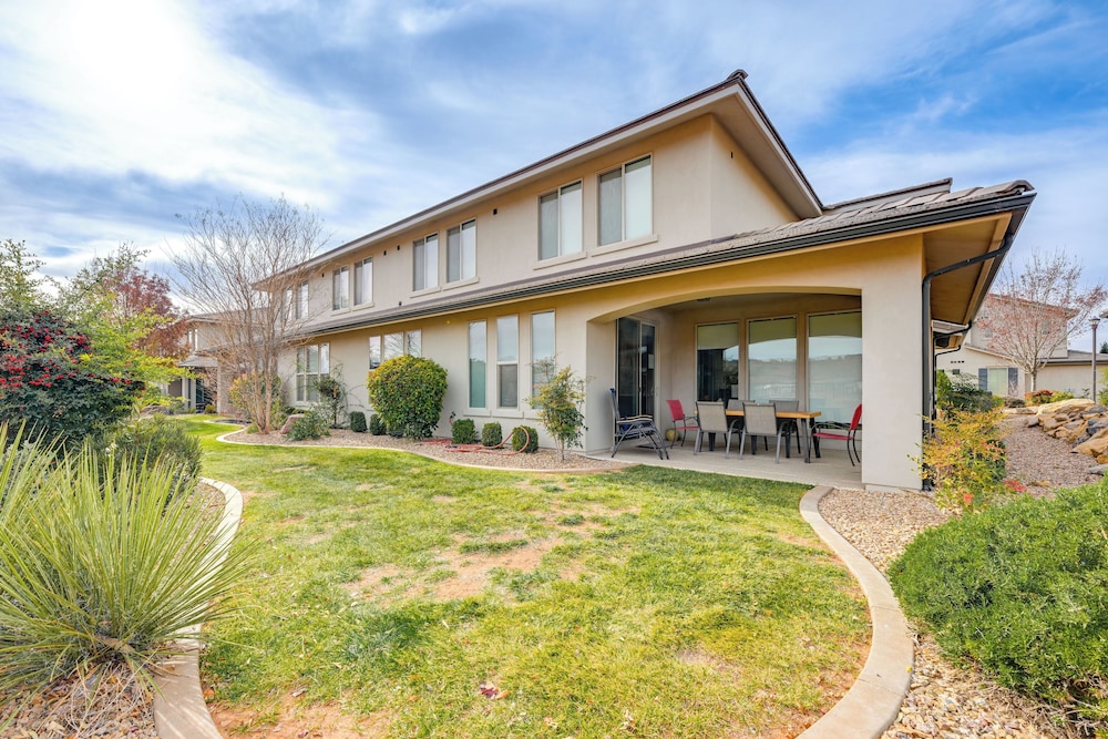 Hike, Bike & Swim: Utah Family Home w/ Mtn Views!