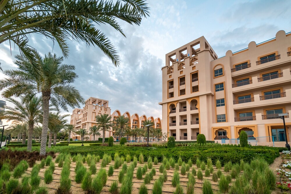 GLOBALSTAY. Sarai Private Pool Homes and Villas
