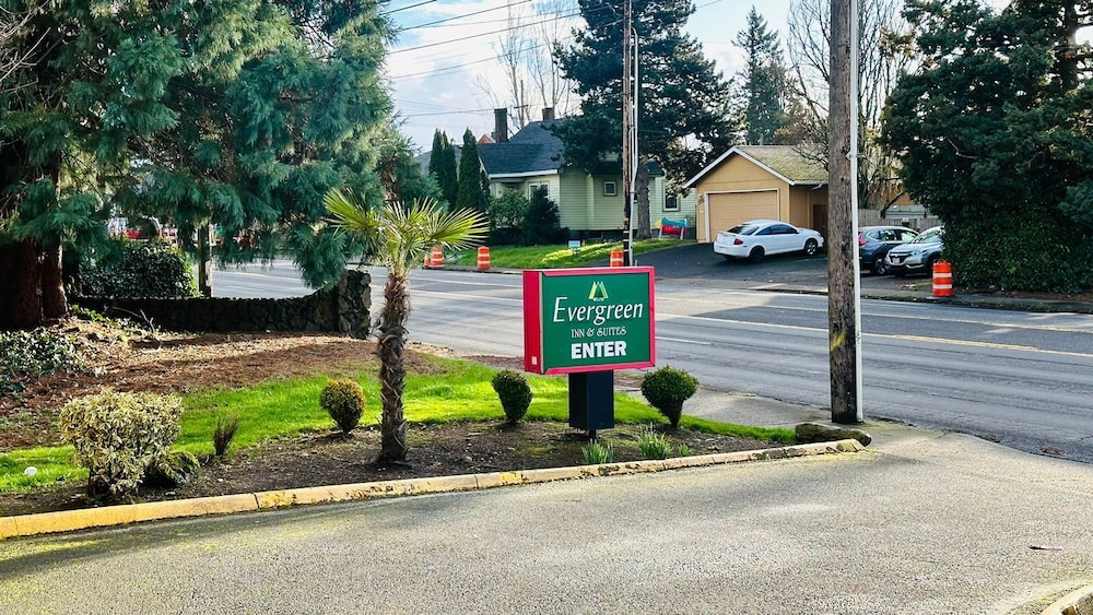 Evergreen Inn Portland Airport