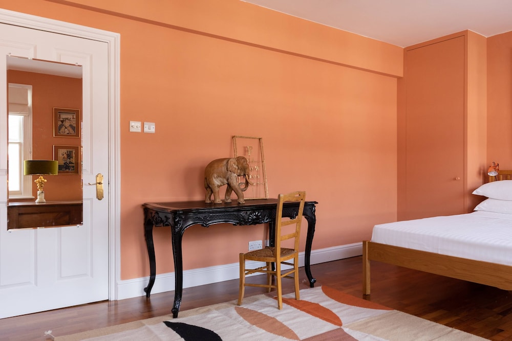 Poplar Grove II by Onefinestay