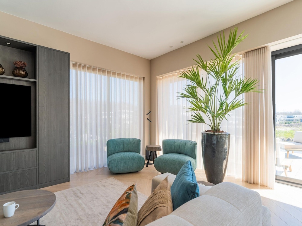 Water Villa With Infrared Sauna and Jetty view 3