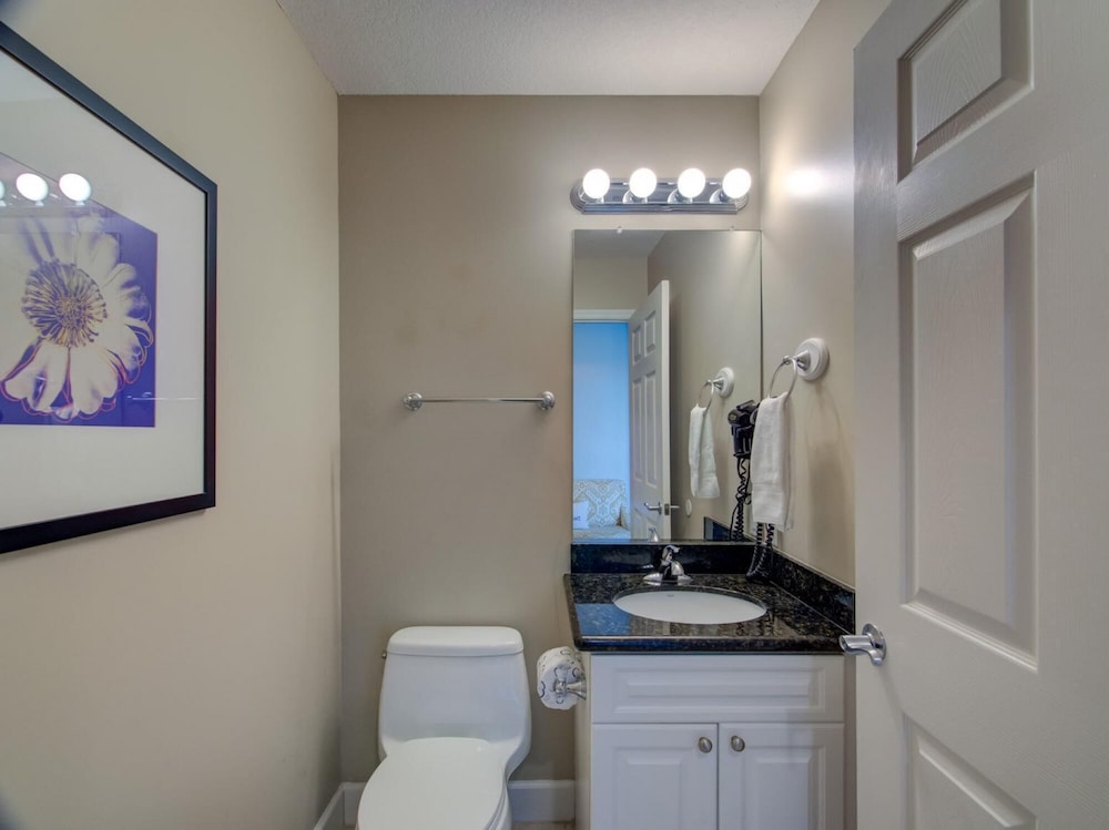 Penthouse With Panoramic View of Gulf Shores