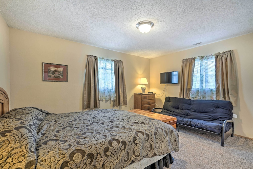 Canon City Vacations - Pet-friendly Duplex - Near Skyline Drive! - Property Image 22