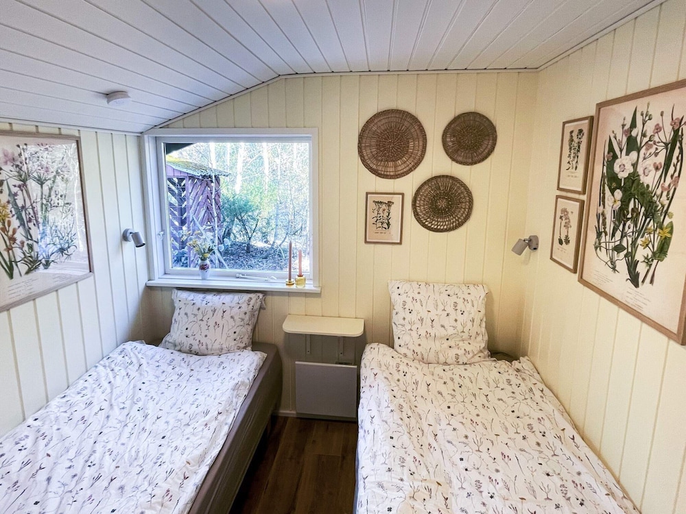 6 Person Holiday Home in Albaek