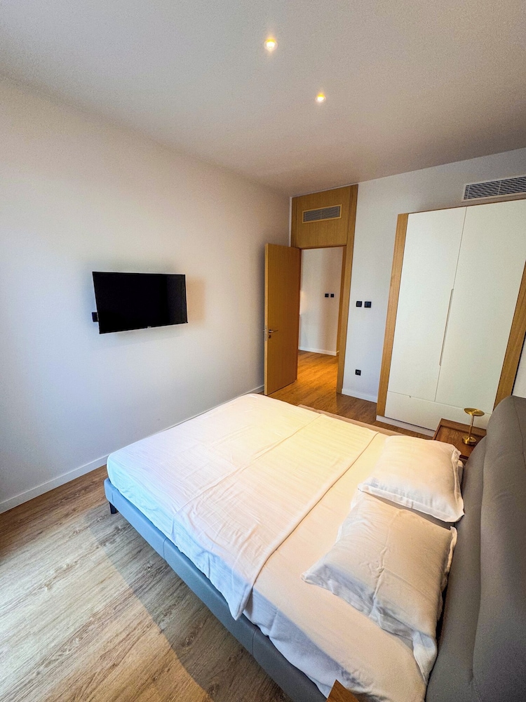 Qumi Porto Suites