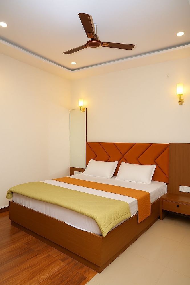 Hotel Grand Lucent