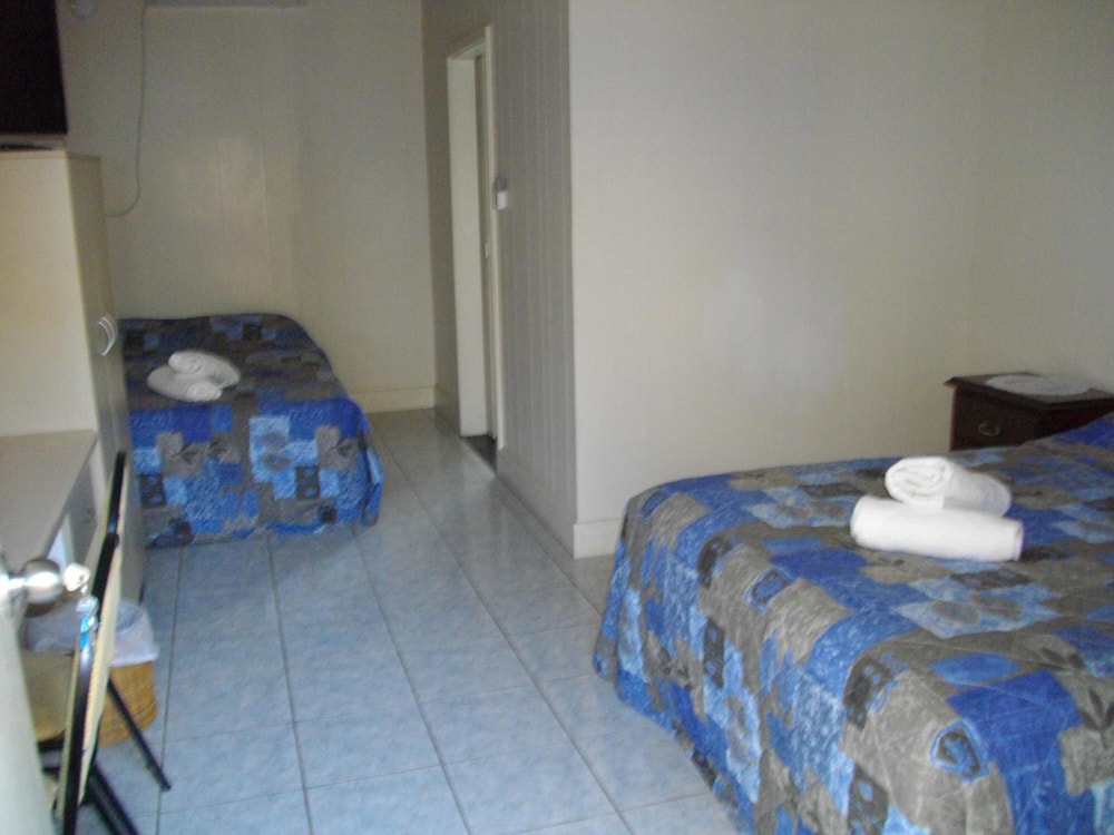 Kurrmine Beach Motel