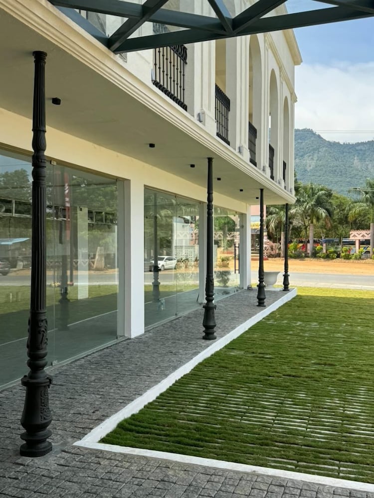 Hotel Aarka
