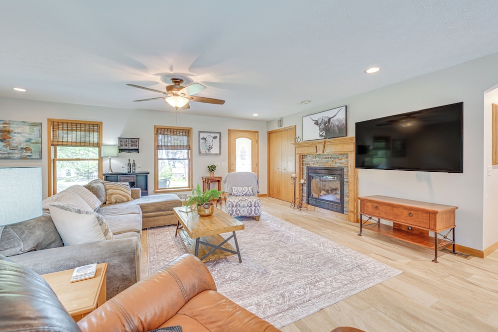 Peaceful Family Home Near Cayuga Lake State Park