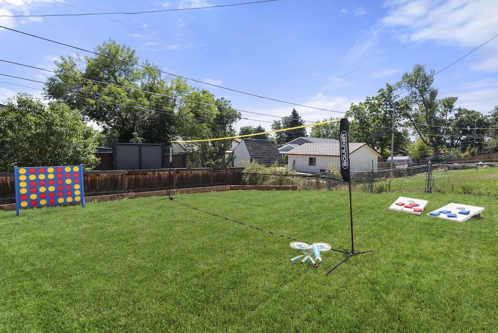 Family-friendly Arvada Getaway With Games Galore 4 Bedroom Home