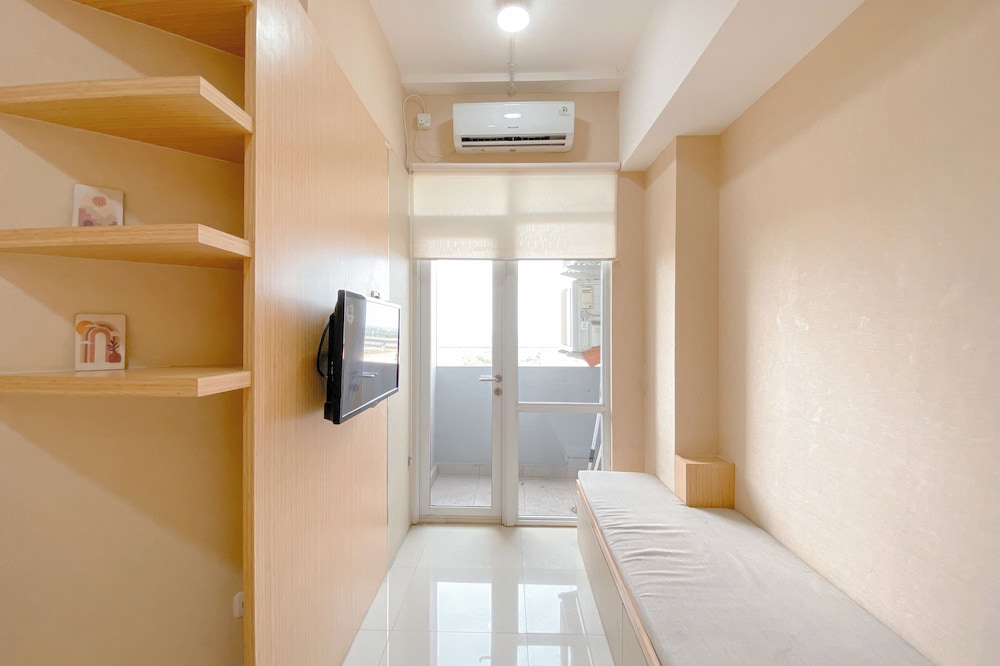 Modern And Comfy 1Br At Vasanta Innopark Apartment